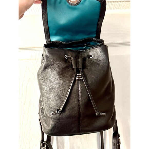 Elegant Coach Pebbled Leather Backpack - Excellent Condition - Picture 5 of 9